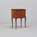 1339 6082 CHEST OF DRAWERS